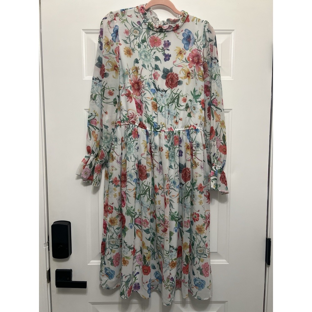 Gibson Latimer Floral Swing Dress‎ Medium Cottage core Ruffle Neck Flowy grandma